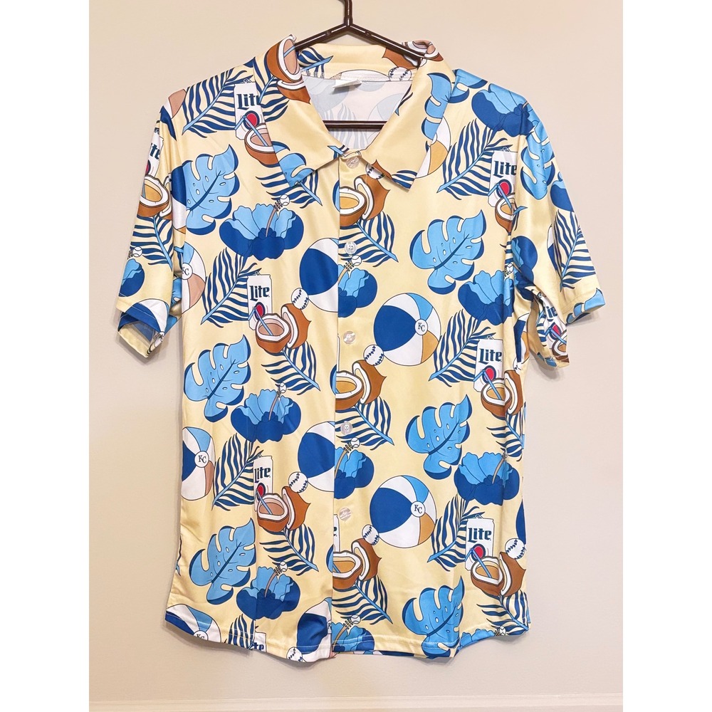 KC Royals Hawaiian Button Up Shirt Men's Medium Baseball Tropical Camp Shirt